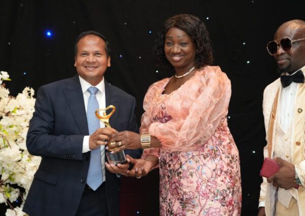 Dr. Ravi Kumar Receives EPRAUK 2025 Distinguished Visionary Academics Leadership Award